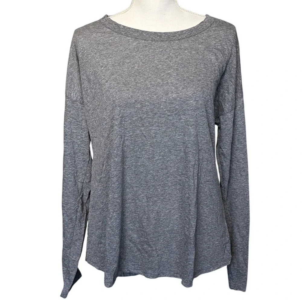 Lulus Charcoal Gray Long Sleeve Tee Shirt Soft Knit Casual Basic Top Size M NWT - Picture 2 of 9